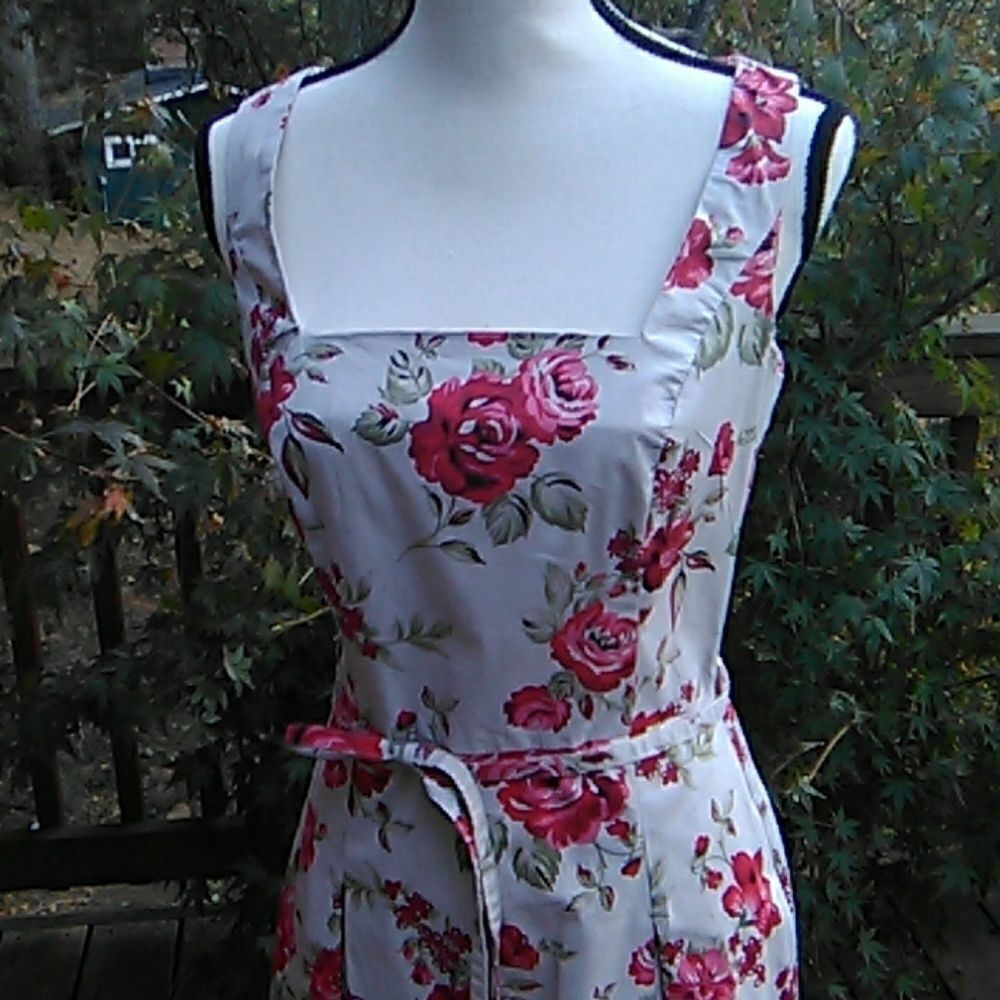 Zinc Dress  - Picture 2 of 8